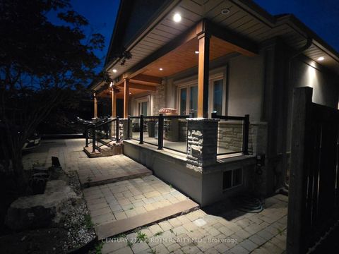 Photo 3 at 193 Epsom Downs Drive, CFB, Toronto