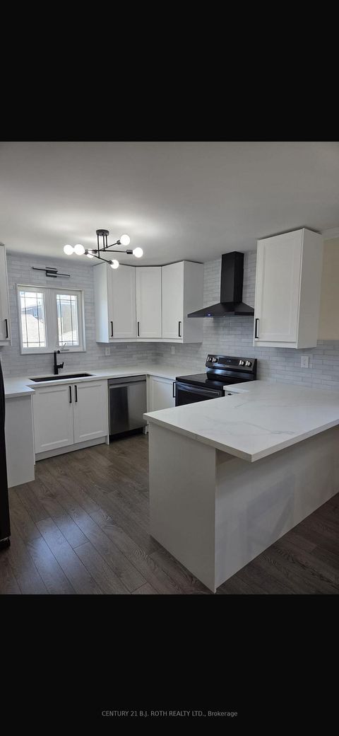 Photo 19 at 193 Epsom Downs Drive, CFB, Toronto