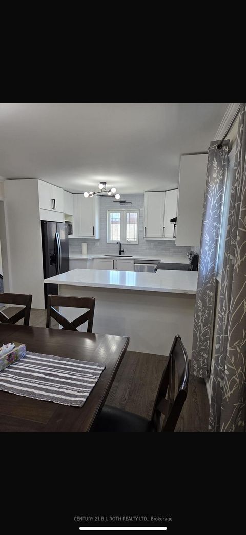 Photo 20 at 193 Epsom Downs Drive, CFB, Toronto