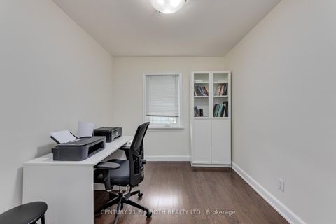 Photo 27 at 193 Epsom Downs Drive, CFB, Toronto