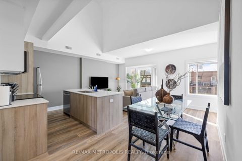 Photo 1 at 449 Lansdowne Avenue, Dufferin Grove, Toronto