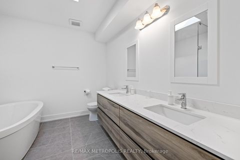 Photo 6 at 449 Lansdowne Avenue, Dufferin Grove, Toronto