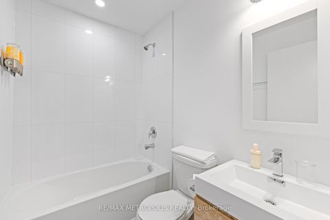 Photo 10 at 449 Lansdowne Avenue, Dufferin Grove, Toronto