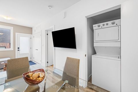 Photo 13 at 449 Lansdowne Avenue, Dufferin Grove, Toronto