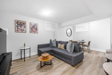 Photo 19 at 449 Lansdowne Avenue, Dufferin Grove, Toronto