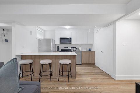Photo 22 at 449 Lansdowne Avenue, Dufferin Grove, Toronto