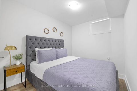 Photo 25 at 449 Lansdowne Avenue, Dufferin Grove, Toronto