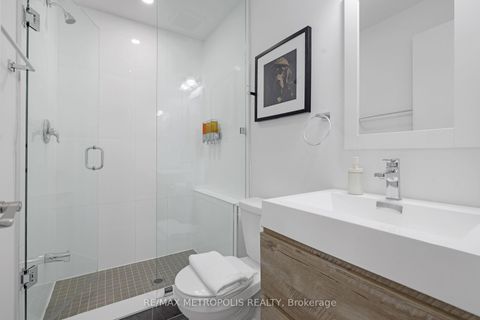 Photo 26 at 449 Lansdowne Avenue, Dufferin Grove, Toronto