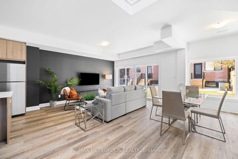 Photo 28 at 449 Lansdowne Avenue, Dufferin Grove, Toronto