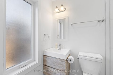 Photo 37 at 449 Lansdowne Avenue, Dufferin Grove, Toronto