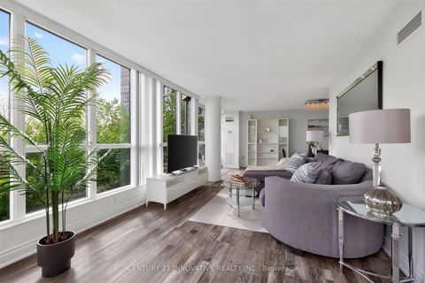 Photo 2 at 415 - 5 Rowntree Road, Jamestown, Toronto