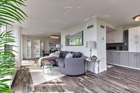 Photo 3 at 415 - 5 Rowntree Road, Jamestown, Toronto