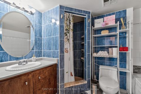 Photo 16 at 415 - 5 Rowntree Road, Jamestown, Toronto