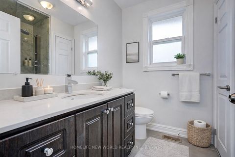Photo 12 at 56 Tedder Street, Amesbury, Toronto