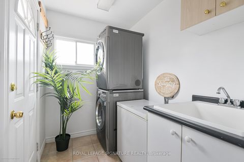 Photo 10 at 13 Auburn Avenue, Davenport, Toronto