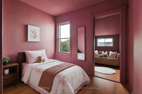 Photo 15 at 13 Auburn Avenue, Davenport, Toronto