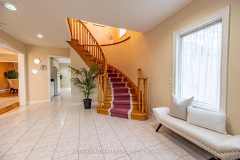 Photo 2 at 93 Tillie Square, Milliken Mills East, Markham