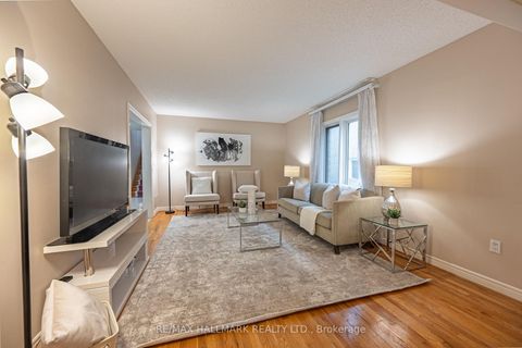 Photo 4 at 93 Tillie Square, Milliken Mills East, Markham