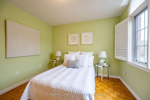 Photo 15 at 93 Tillie Square, Milliken Mills East, Markham