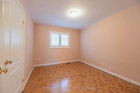 Photo 17 at 93 Tillie Square, Milliken Mills East, Markham