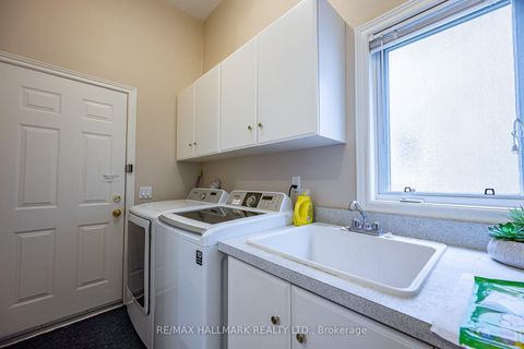 Photo 28 at 93 Tillie Square, Milliken Mills East, Markham