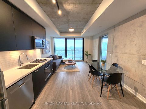 Photo 4 at 1601 - 195 McCaul Street, Chinatown, Toronto