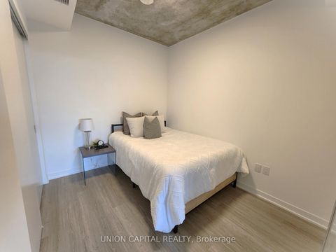 Photo 12 at 1601 - 195 McCaul Street, Chinatown, Toronto