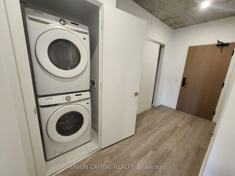 Photo 16 at 1601 - 195 McCaul Street, Chinatown, Toronto