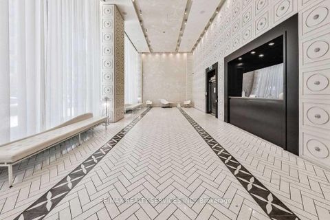Photo 3 at 20 Blue Jays Way, Waterfront Communities C1, Toronto