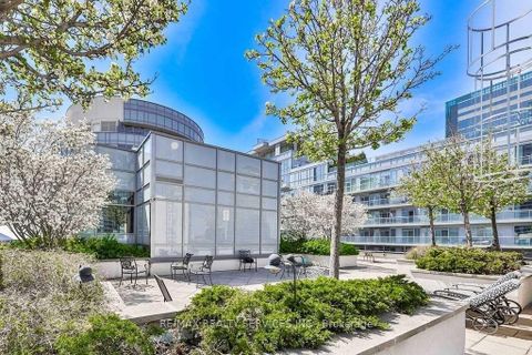 Photo 19 at 20 Blue Jays Way, Waterfront Communities C1, Toronto