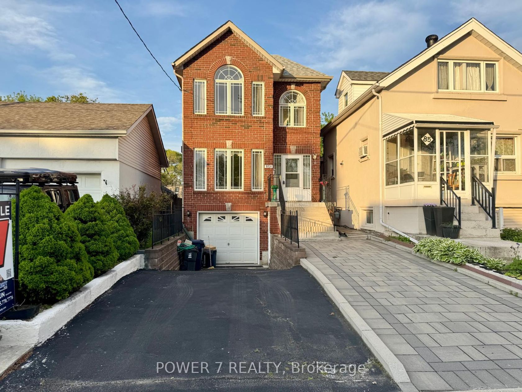 85B Maybourne Avenue, Birchmount, Toronto 