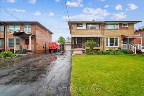 Photo 2 at 12 Thurodale Avenue, Amesbury, Toronto