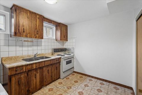 Photo 34 at 12 Thurodale Avenue, Amesbury, Toronto