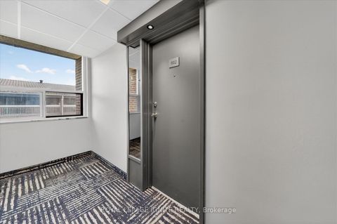 Photo 4 at 602 - 4064 Lawrence Avenue E, West Hill, Toronto