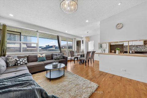 Photo 8 at 602 - 4064 Lawrence Avenue E, West Hill, Toronto