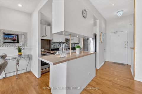 Photo 11 at 602 - 4064 Lawrence Avenue E, West Hill, Toronto