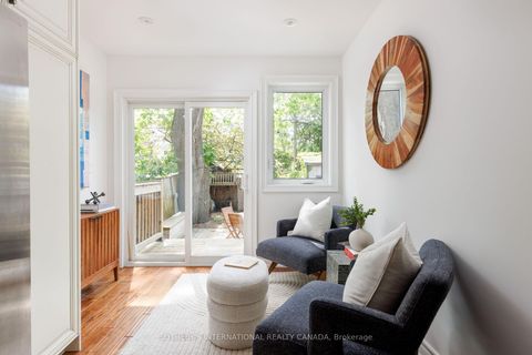 Photo 16 at 866 1/2 Carlaw Avenue, Danforth, Toronto