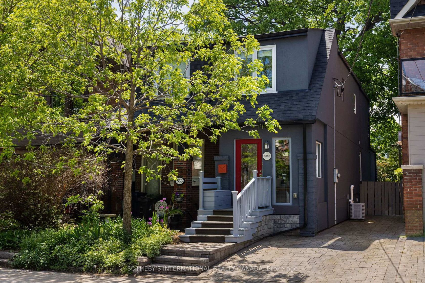 866 1/2 Carlaw Avenue, Danforth, Toronto 