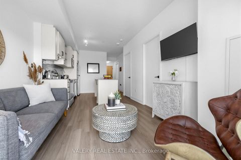 Photo 5 at 411 - 60 George Butchart Drive, CFB, Toronto