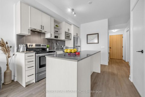 Photo 11 at 411 - 60 George Butchart Drive, CFB, Toronto