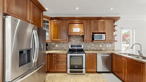 Photo 10 at 492 Kwapis Boulevard, Woodland Hill, Newmarket