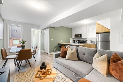 Photo 12 at 447 Lansdowne Avenue, Dufferin Grove, Toronto