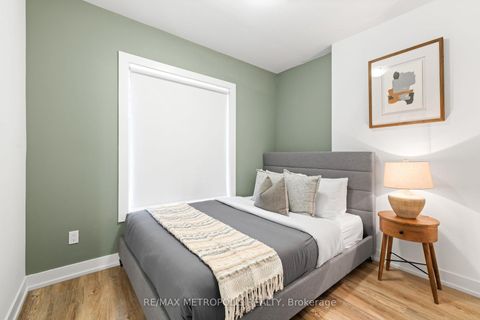 Photo 15 at 447 Lansdowne Avenue, Dufferin Grove, Toronto
