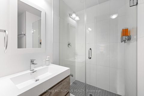 Photo 16 at 447 Lansdowne Avenue, Dufferin Grove, Toronto