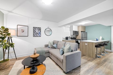 Photo 21 at 447 Lansdowne Avenue, Dufferin Grove, Toronto