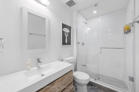 Photo 26 at 447 Lansdowne Avenue, Dufferin Grove, Toronto