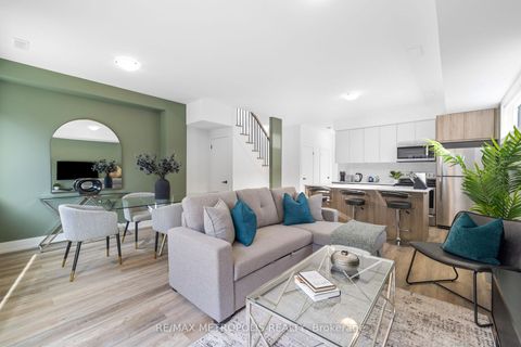 Photo 29 at 447 Lansdowne Avenue, Dufferin Grove, Toronto