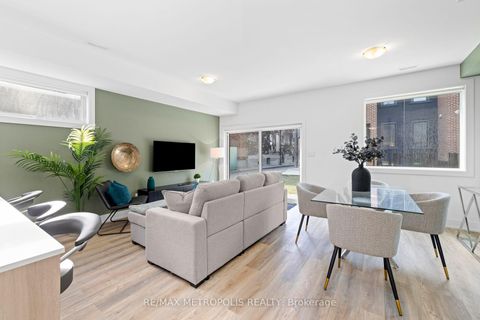 Photo 31 at 447 Lansdowne Avenue, Dufferin Grove, Toronto