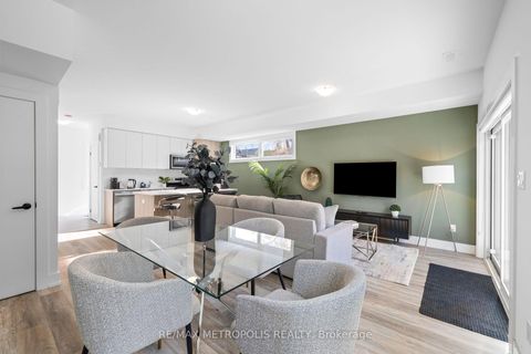 Photo 33 at 447 Lansdowne Avenue, Dufferin Grove, Toronto