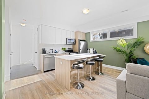 Photo 35 at 447 Lansdowne Avenue, Dufferin Grove, Toronto
